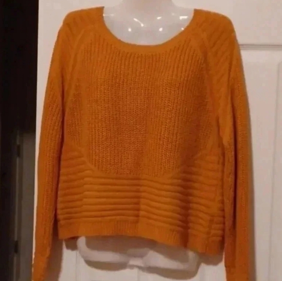 💙🌹mustard color sweater - Picture 13 of 13